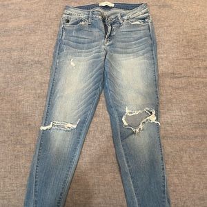 KanCan Midrise light wash skinny jeans